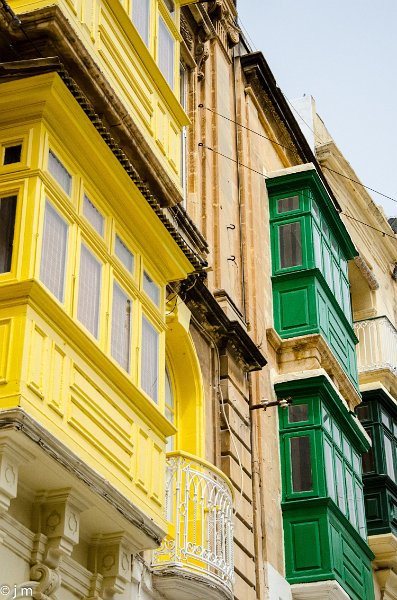 bow window La Valette 2.jpg